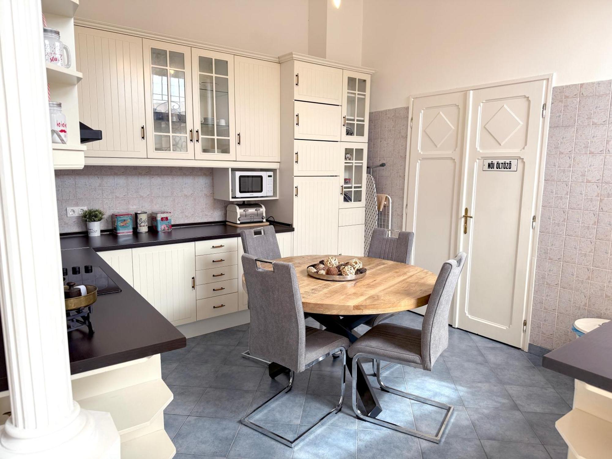 Elegant 125M2 Apartment In Center Of Budapeszt Zewnętrze zdjęcie